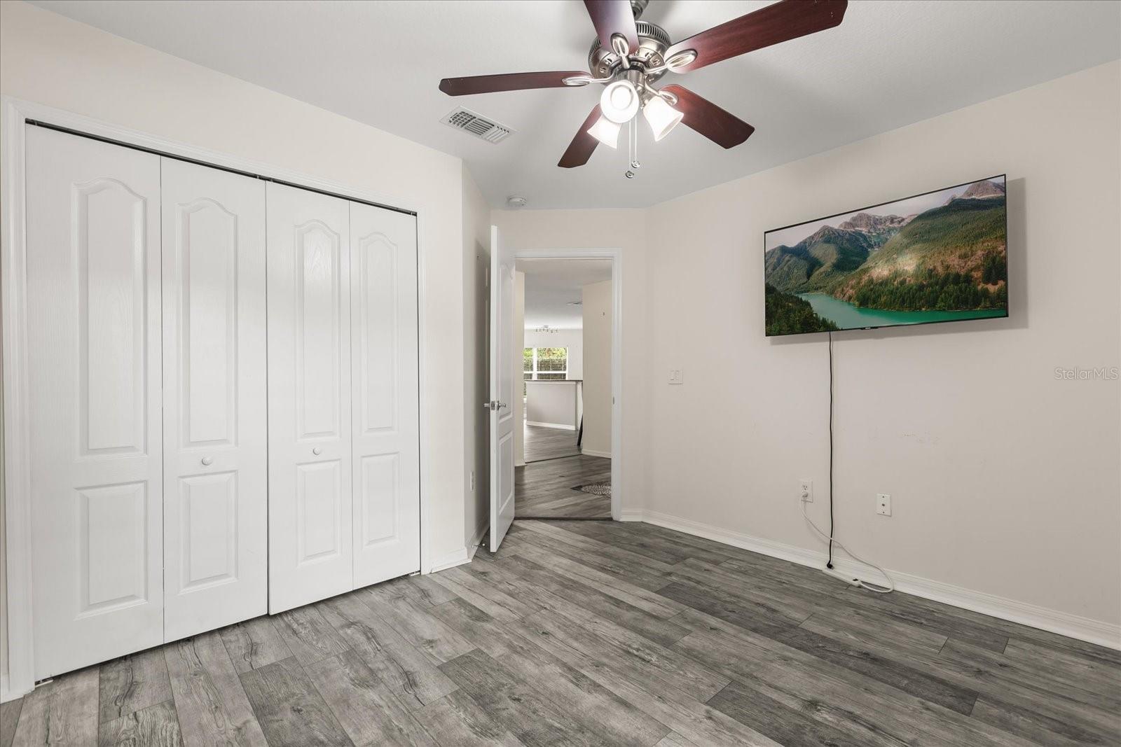 Image 25 of 35 For 2713 Emerald Lake Court