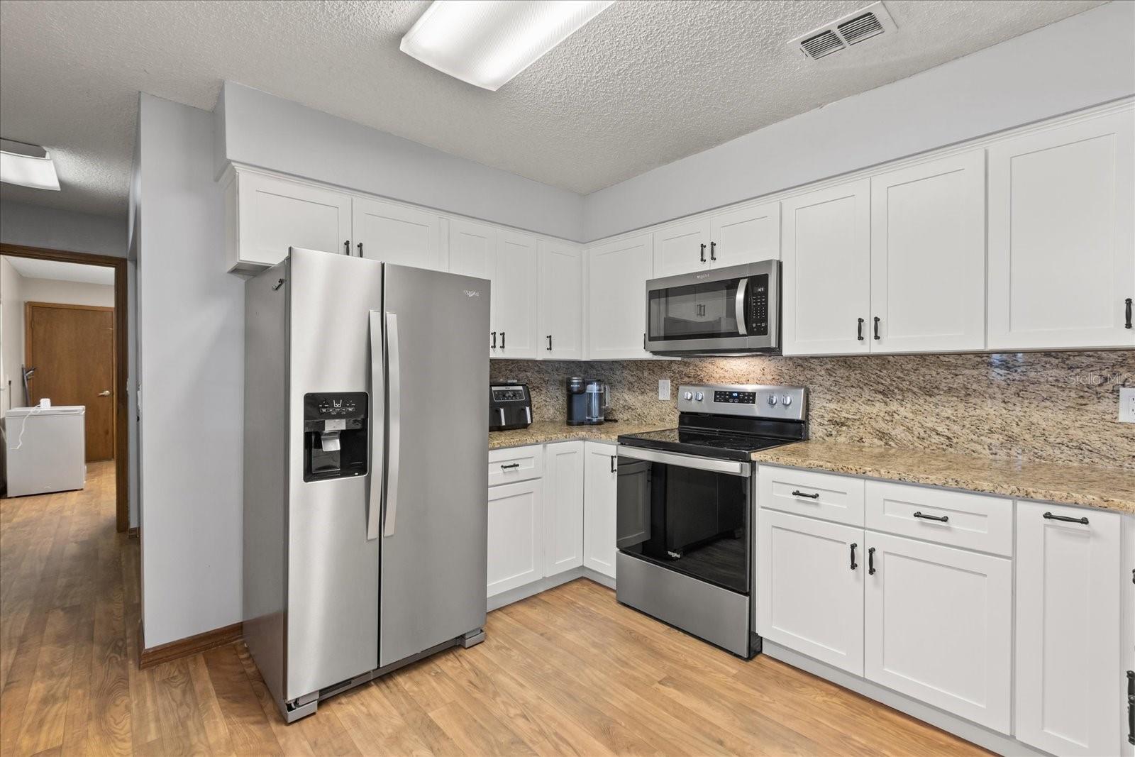 Image 11 of 34 For 2323 40th Street Road