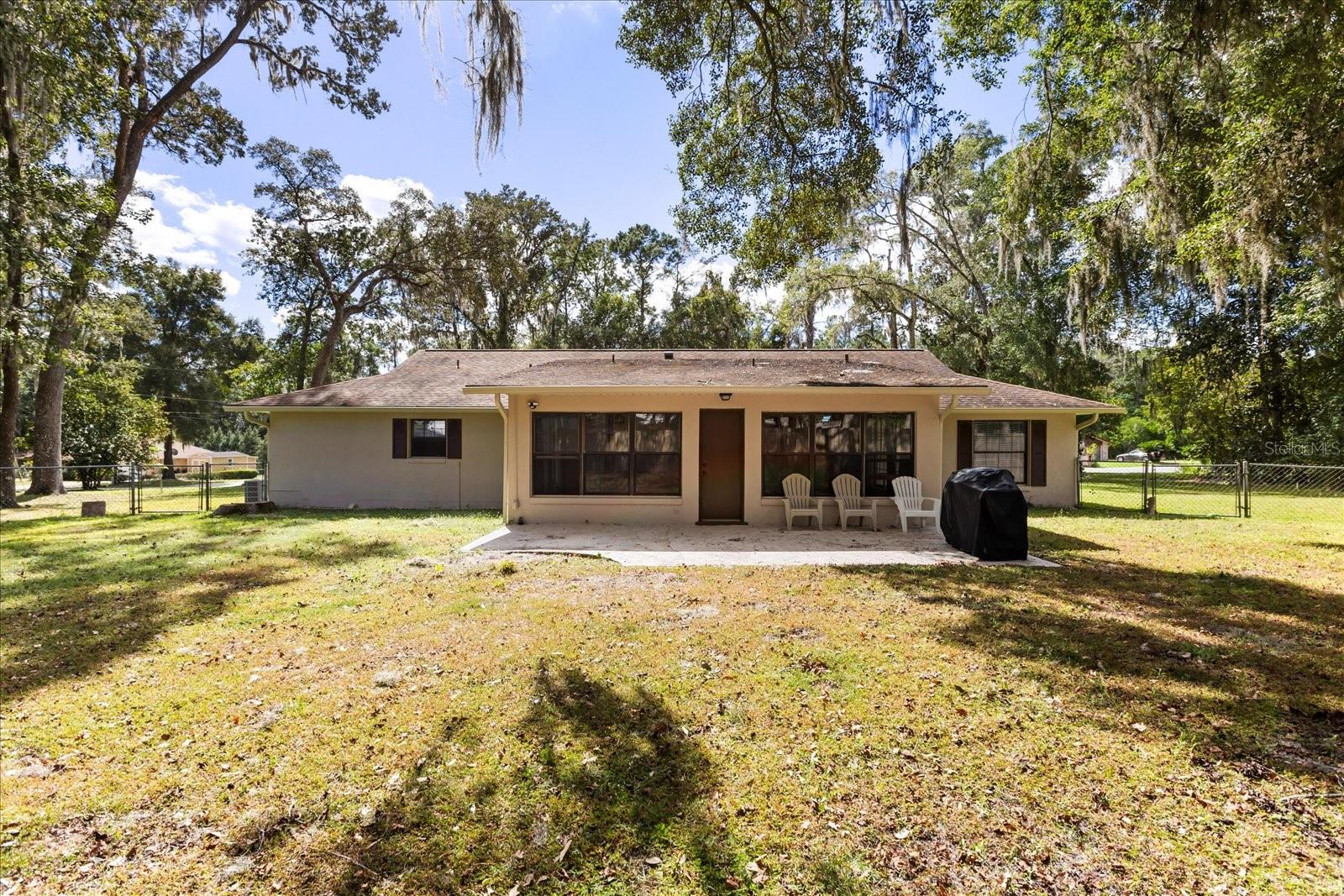 Image 5 of 34 For 2323 40th Street Road
