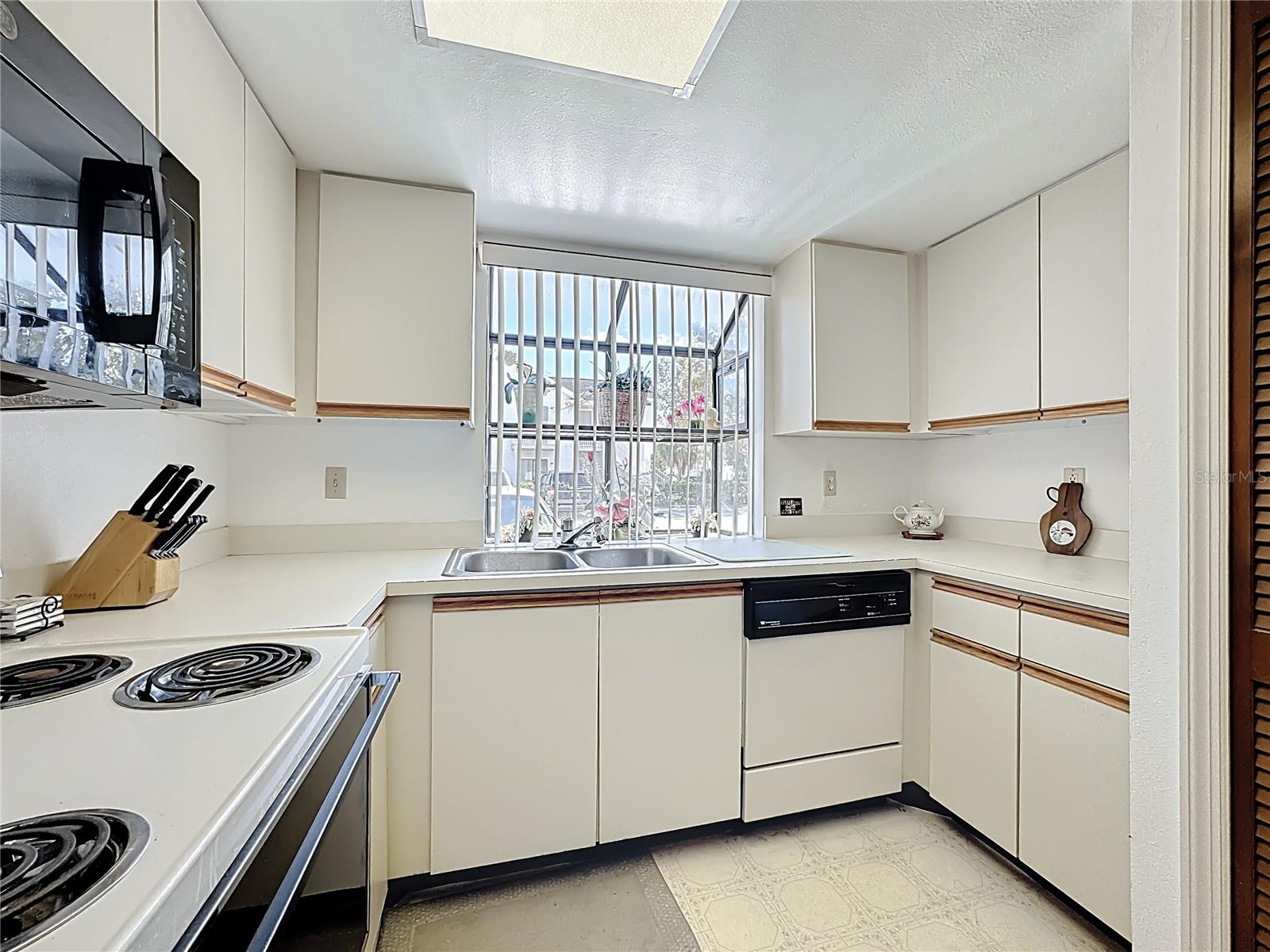 Image 11 of 28 For 3111 Rio Grande Trail 3111