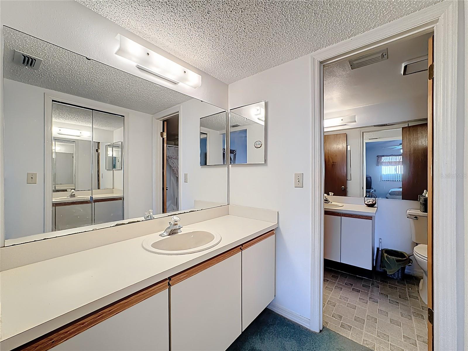 Image 17 of 28 For 3111 Rio Grande Trail 3111