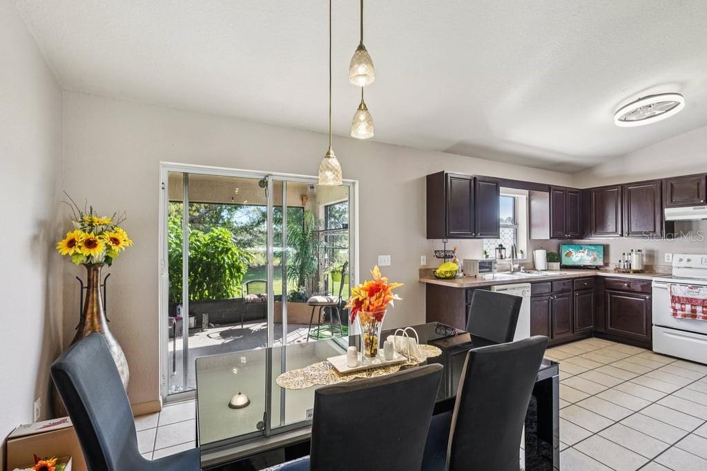 Image 11 of 31 For 133 Walnut Road