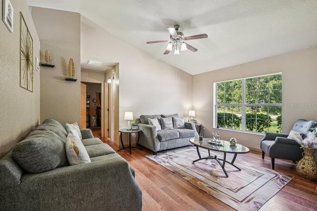 Image 9 of 31 For 133 Walnut Road