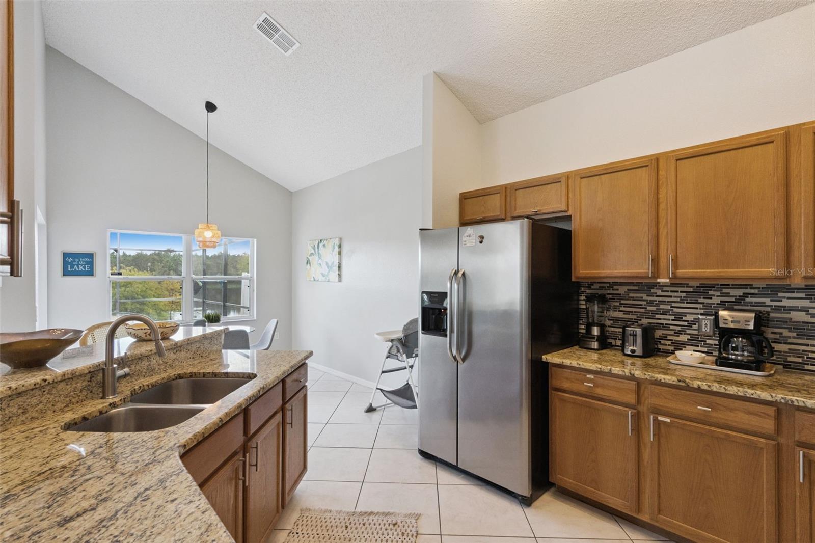 Image 17 of 77 For 2889 Blooming Alamanda Loop