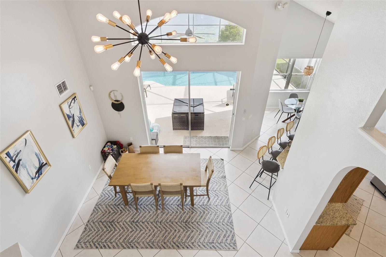 Image 29 of 77 For 2889 Blooming Alamanda Loop