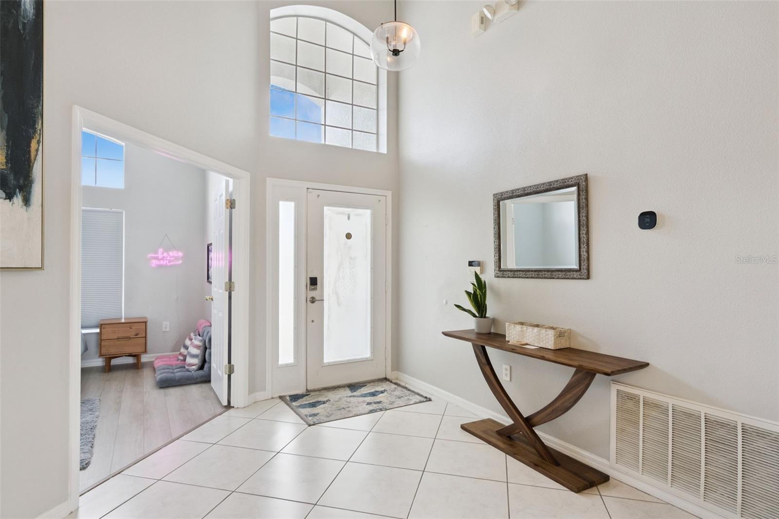 Image 5 of 77 For 2889 Blooming Alamanda Loop