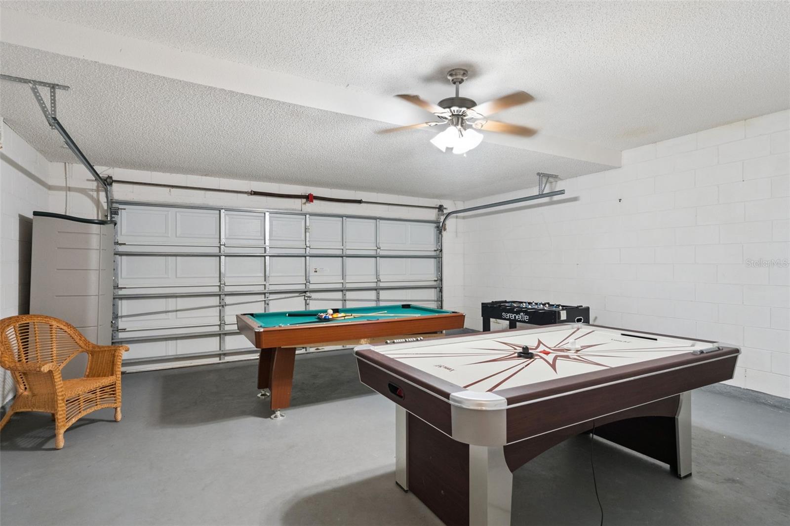 Image 60 of 77 For 2889 Blooming Alamanda Loop