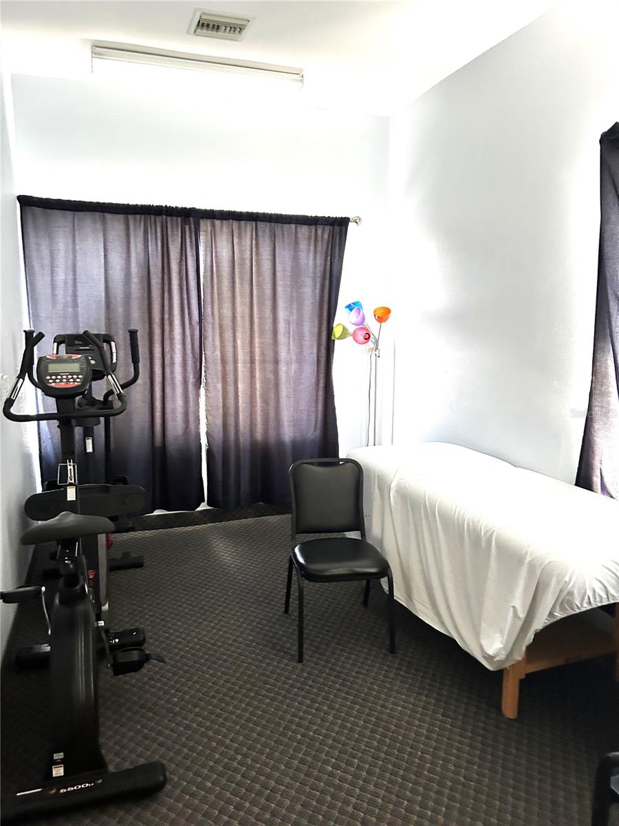 Image 13 of 14 For 901 Central Avenue