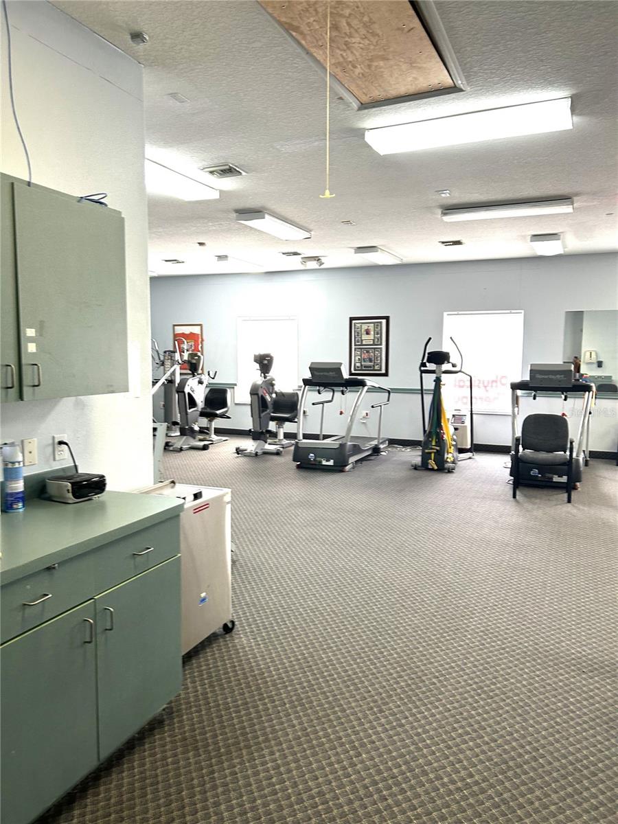 Image 7 of 14 For 901 Central Avenue