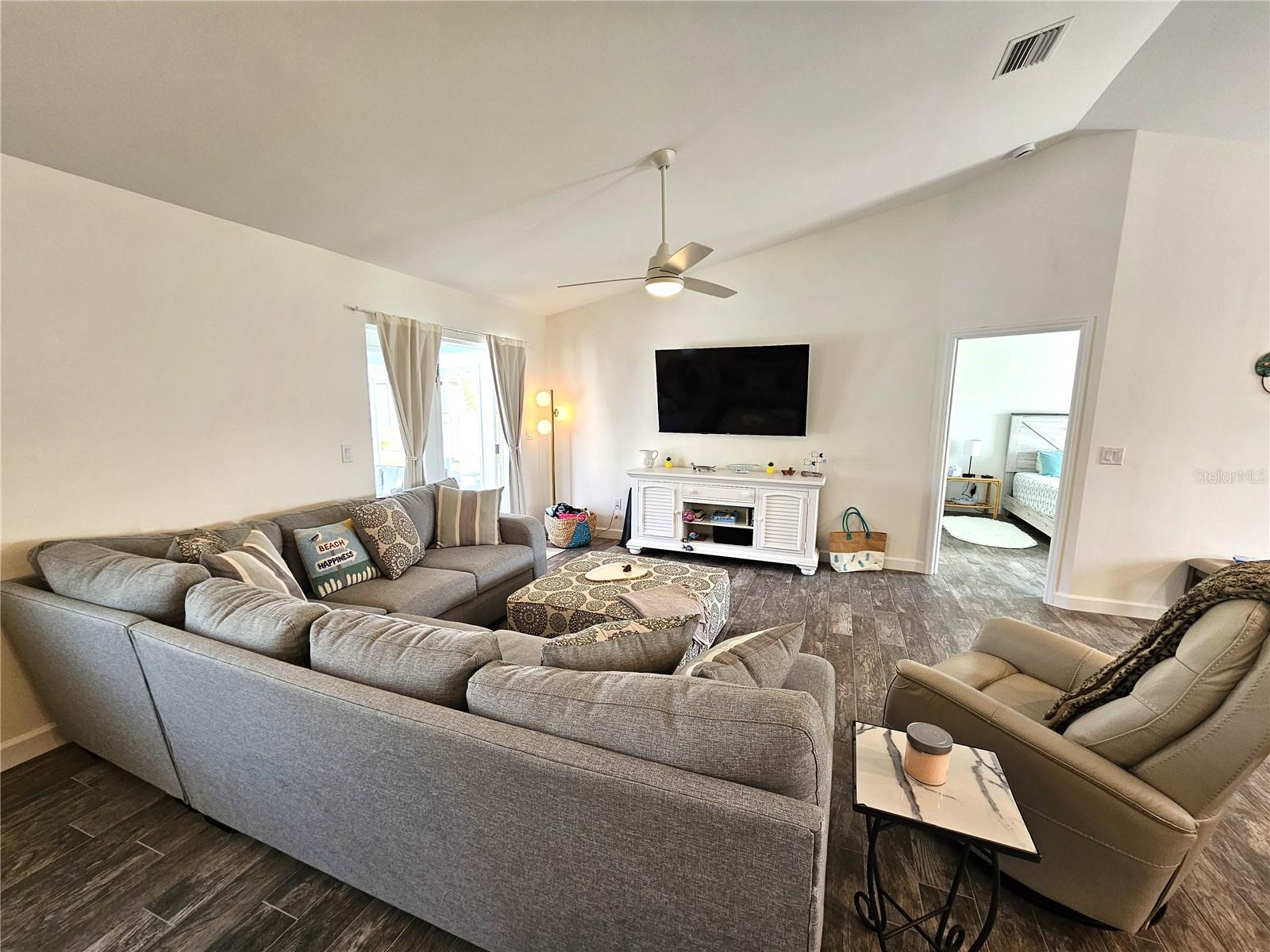 Image 11 of 35 For 7436 Michael Street