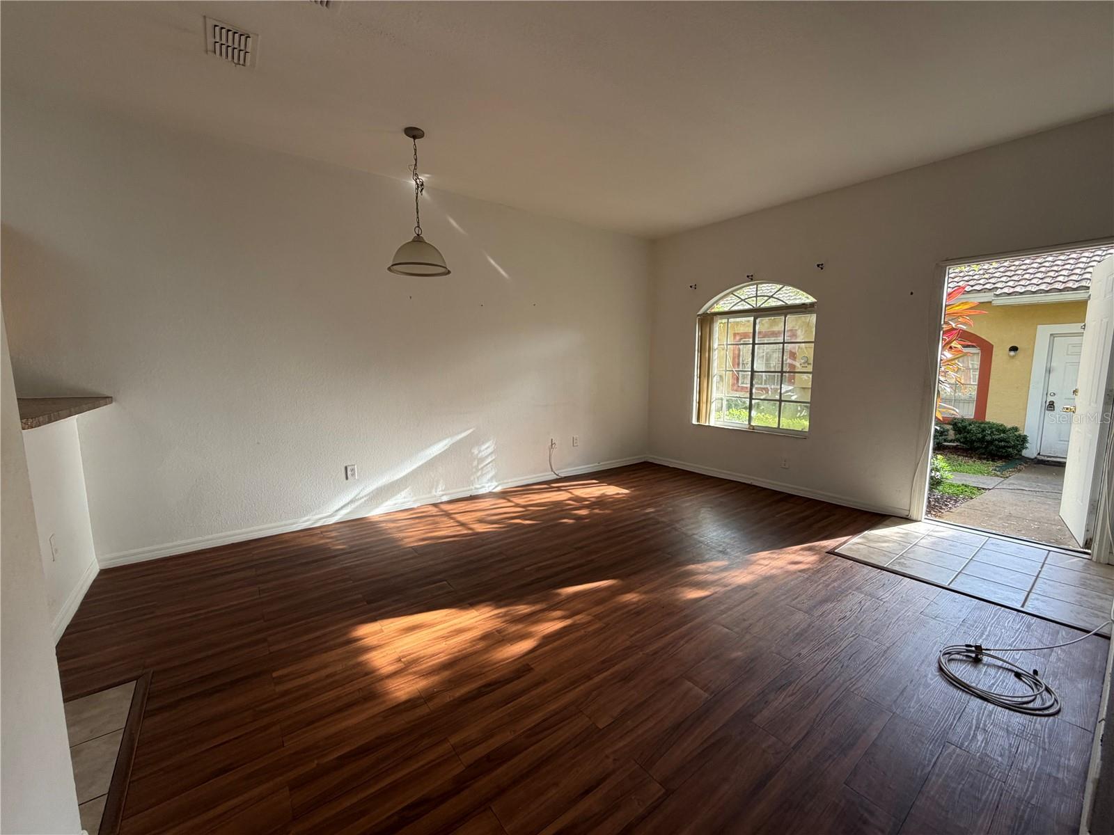 Image 7 of 16 For 353 Port Pleasant Drive 353