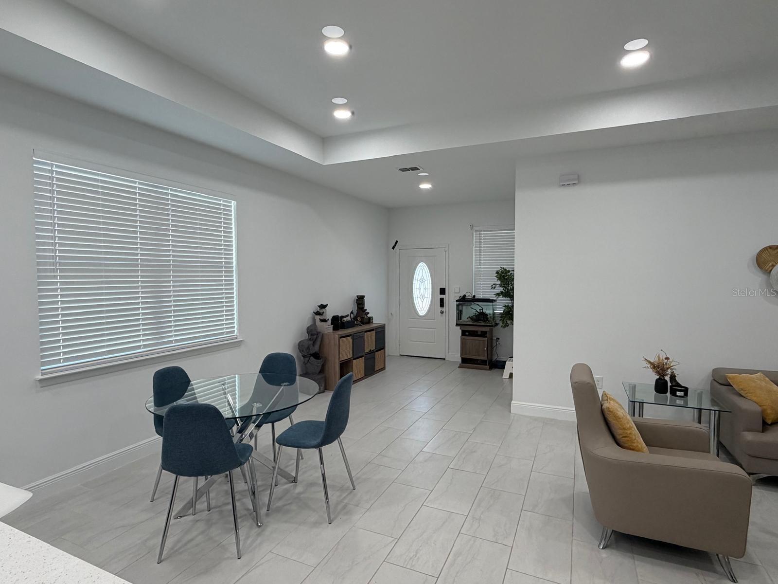 Image 10 of 16 For 2220 Smith Street