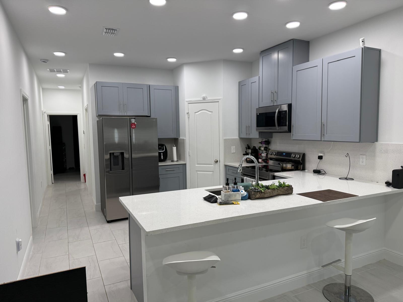 Image 5 of 16 For 2220 Smith Street