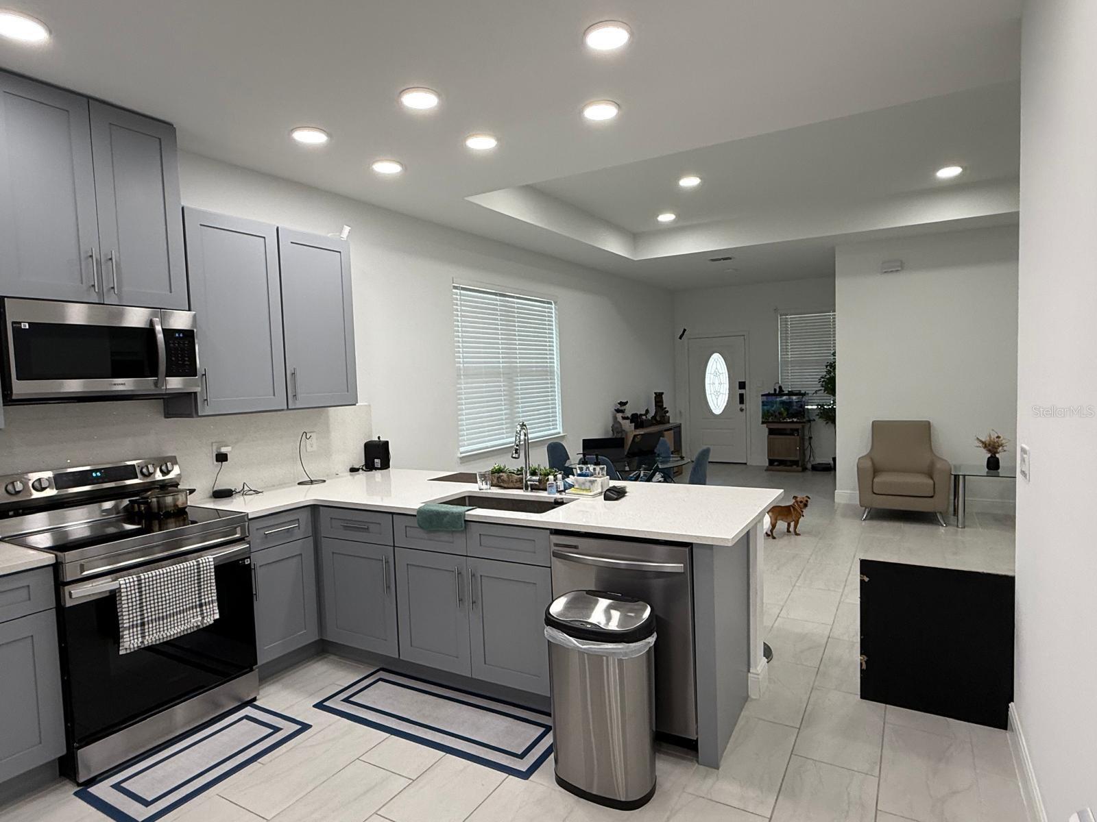 Image 6 of 16 For 2220 Smith Street