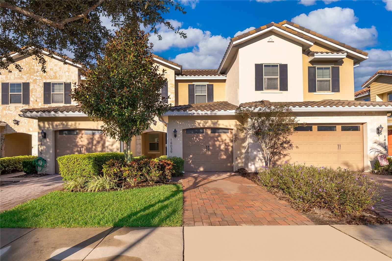 Image 2 of 29 For 14039 Helsby Street