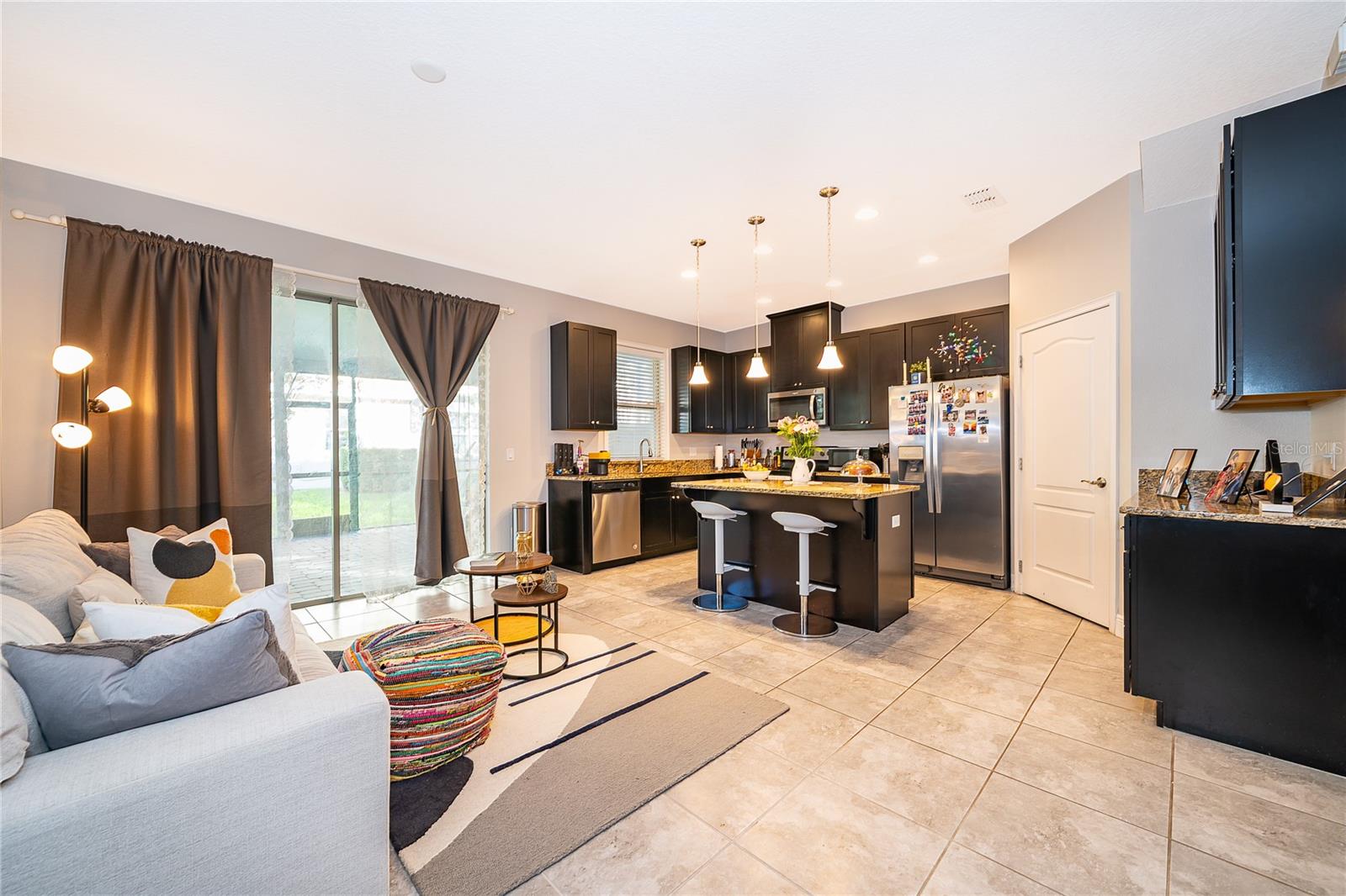 Image 7 of 29 For 14039 Helsby Street