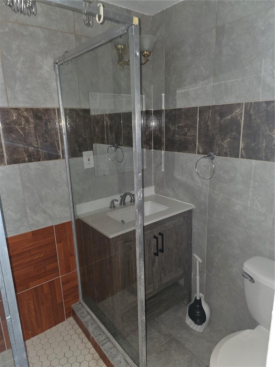 Image 14 of 18 For 1317 W Emmett Street