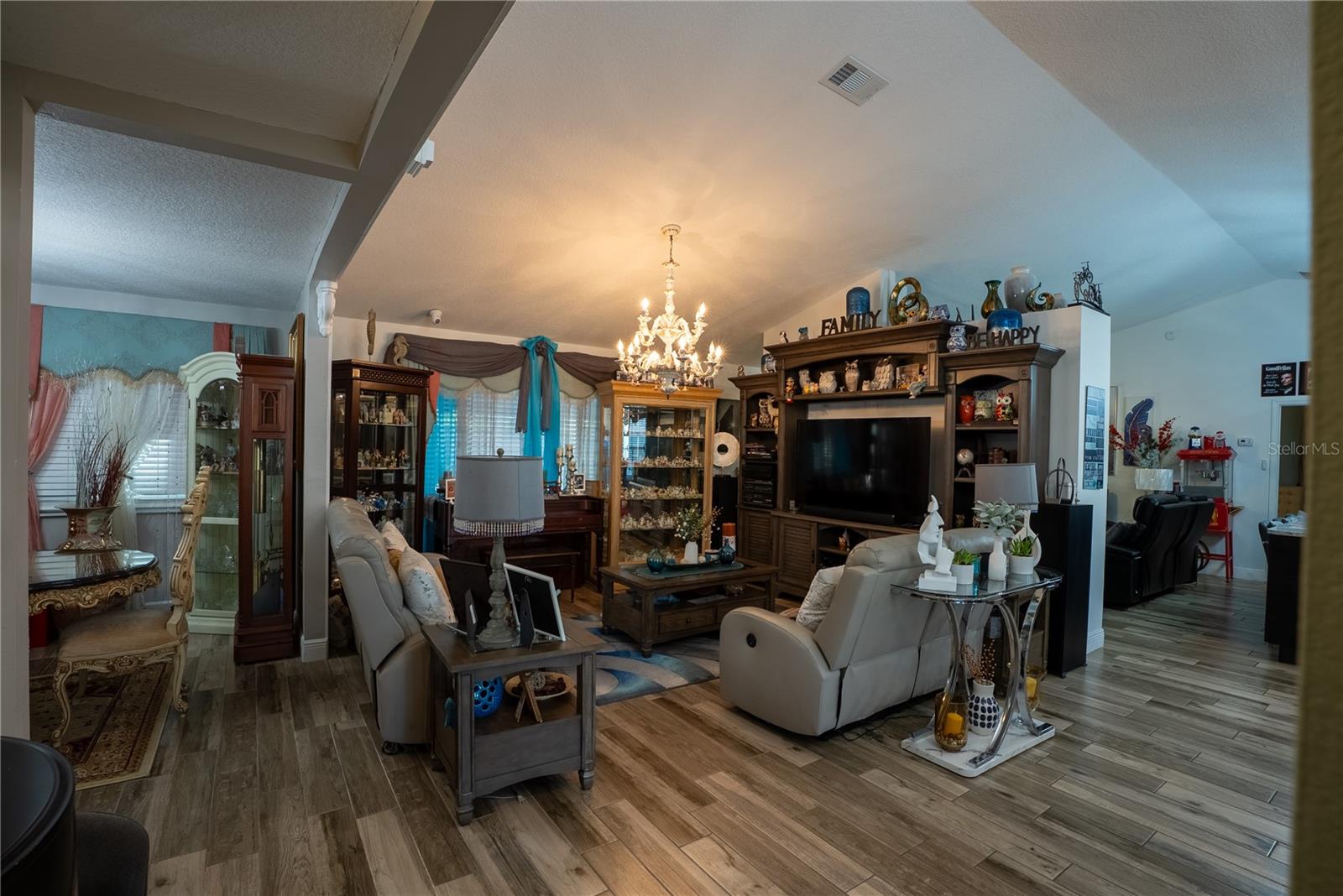 Image 16 of 41 For 3185 Timucua Circle