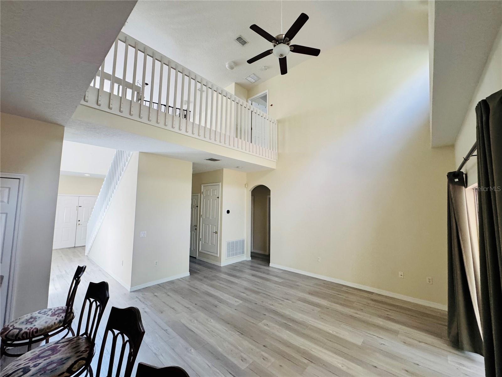 Image 14 of 33 For 1218 Winding Willow Court