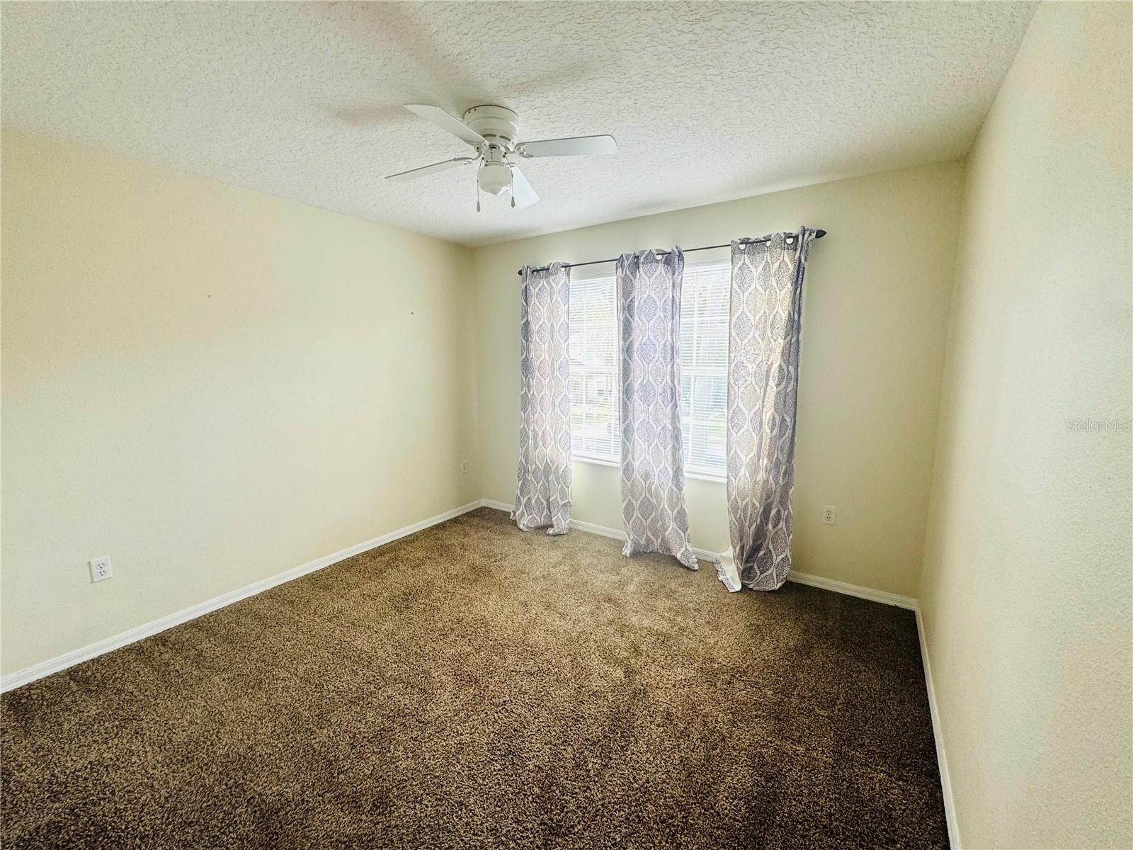 Image 27 of 33 For 1218 Winding Willow Court