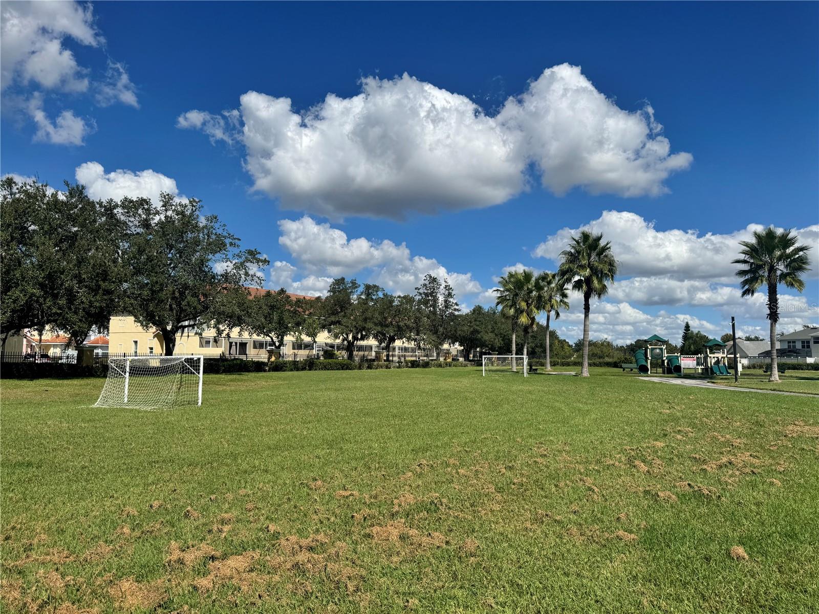 Image 31 of 33 For 1218 Winding Willow Court