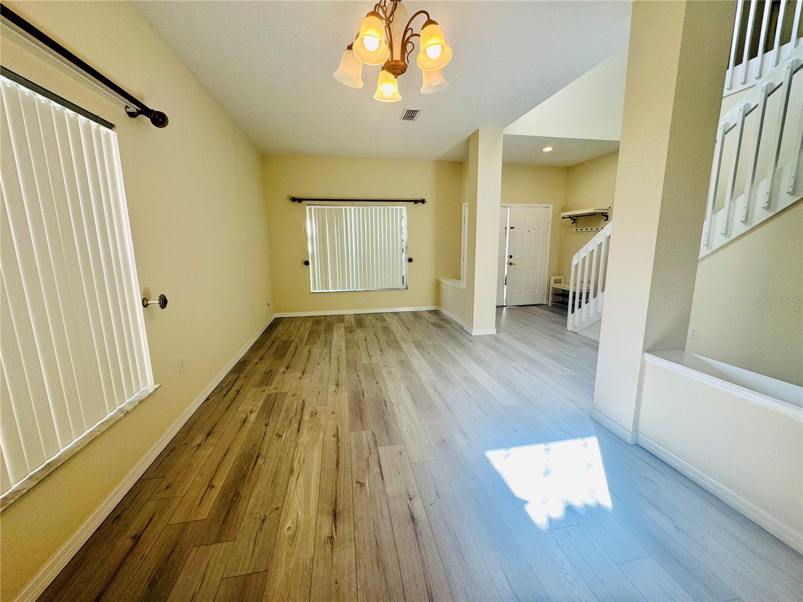 Image 6 of 33 For 1218 Winding Willow Court