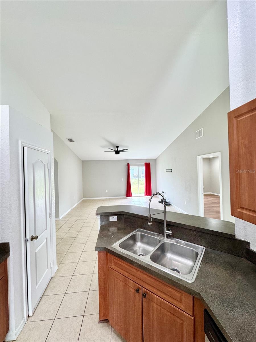 Image 16 of 35 For 673 Reindeer Drive