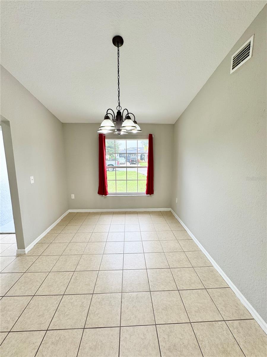 Image 5 of 35 For 673 Reindeer Drive