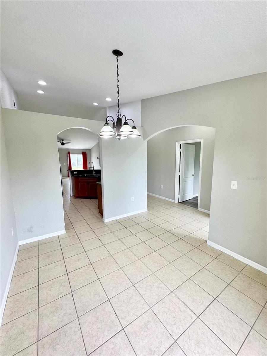 Image 6 of 35 For 673 Reindeer Drive