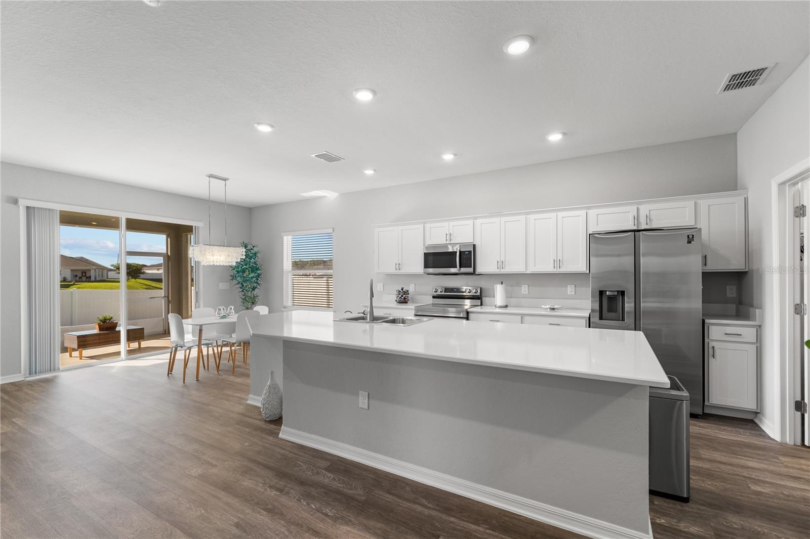 Image 14 of 48 For 870 Galloway Street