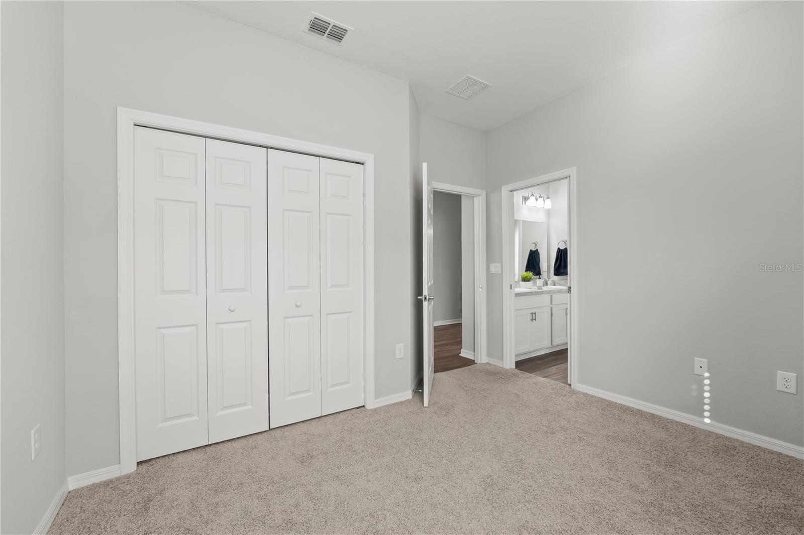 Image 37 of 48 For 870 Galloway Street