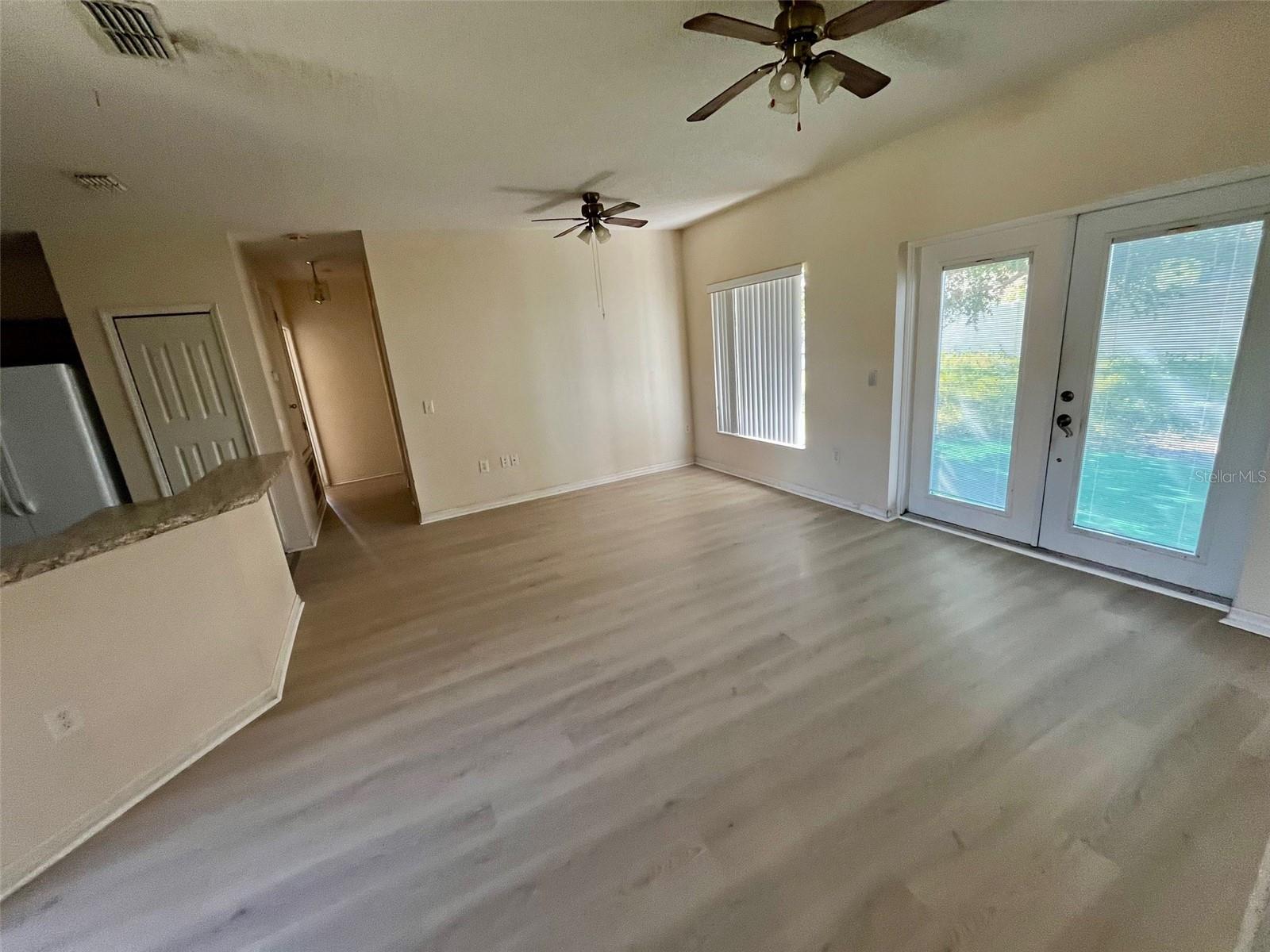 Image 3 of 8 For 518 Delido Way
