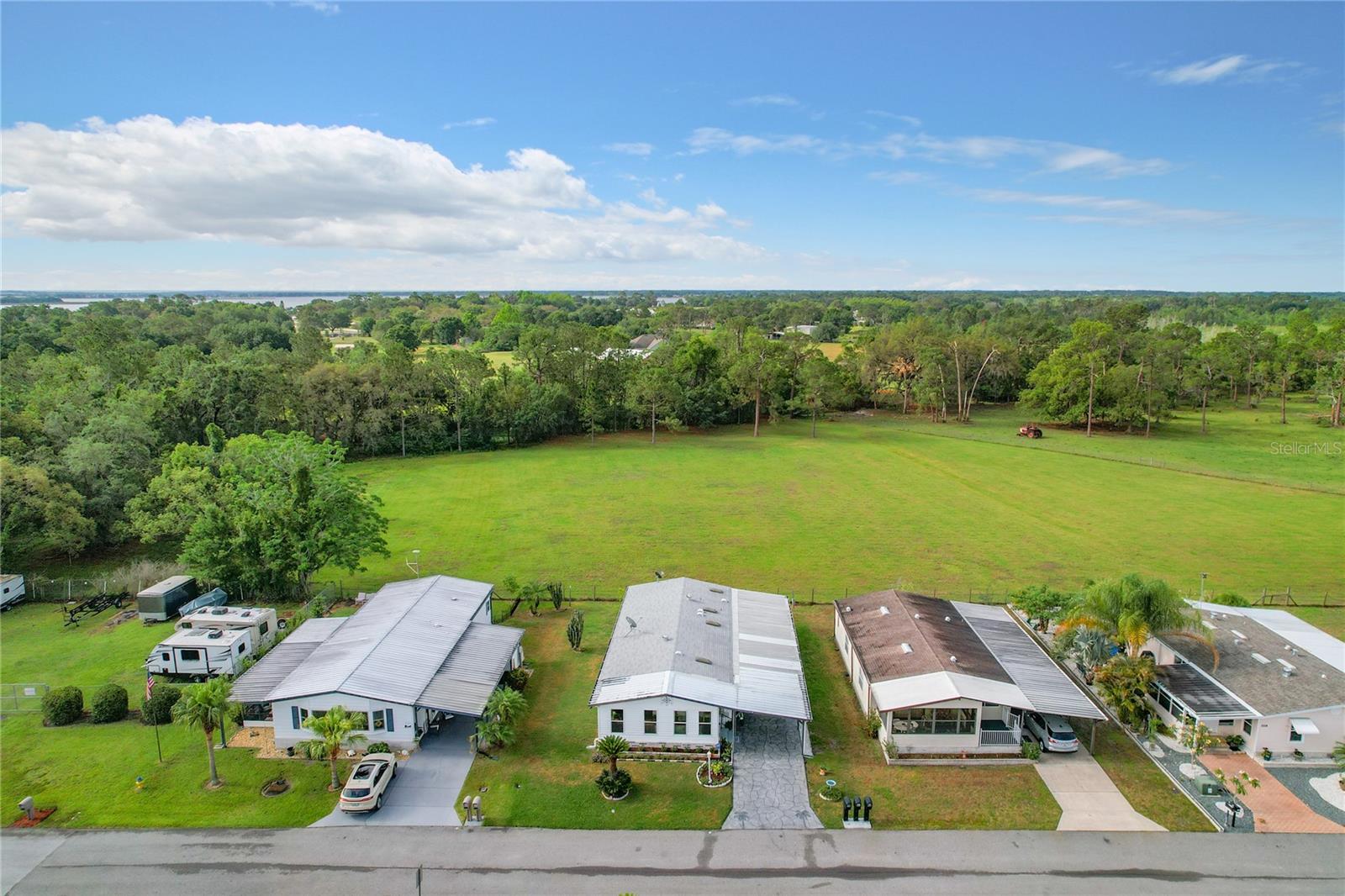 Image 2 of 42 For 6518 Raintree Lane Ne