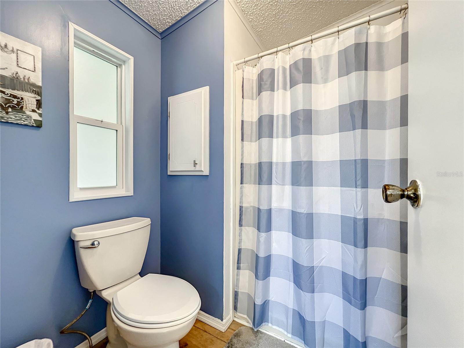 Image 26 of 42 For 6518 Raintree Lane Ne