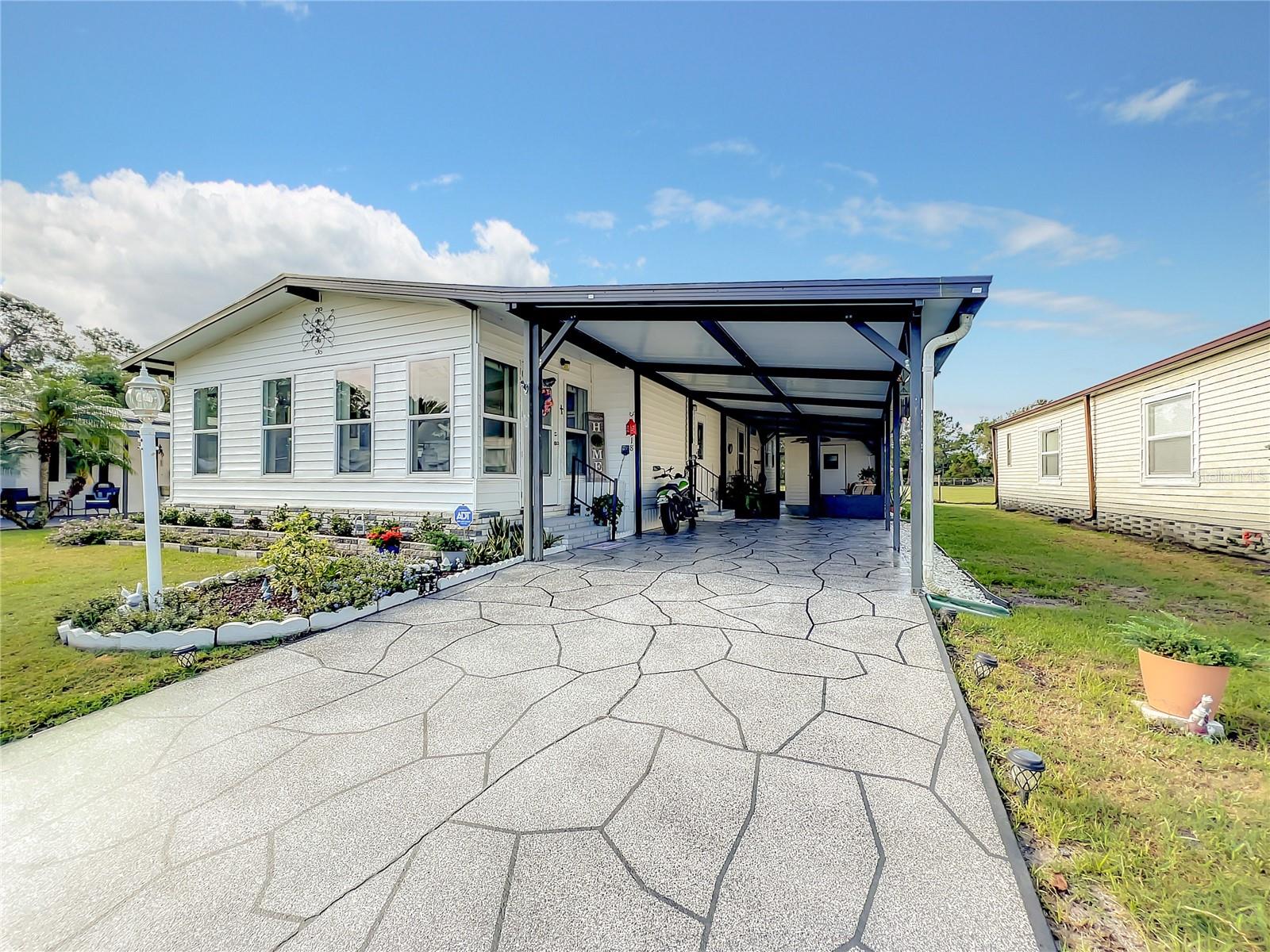 Image 3 of 42 For 6518 Raintree Lane Ne