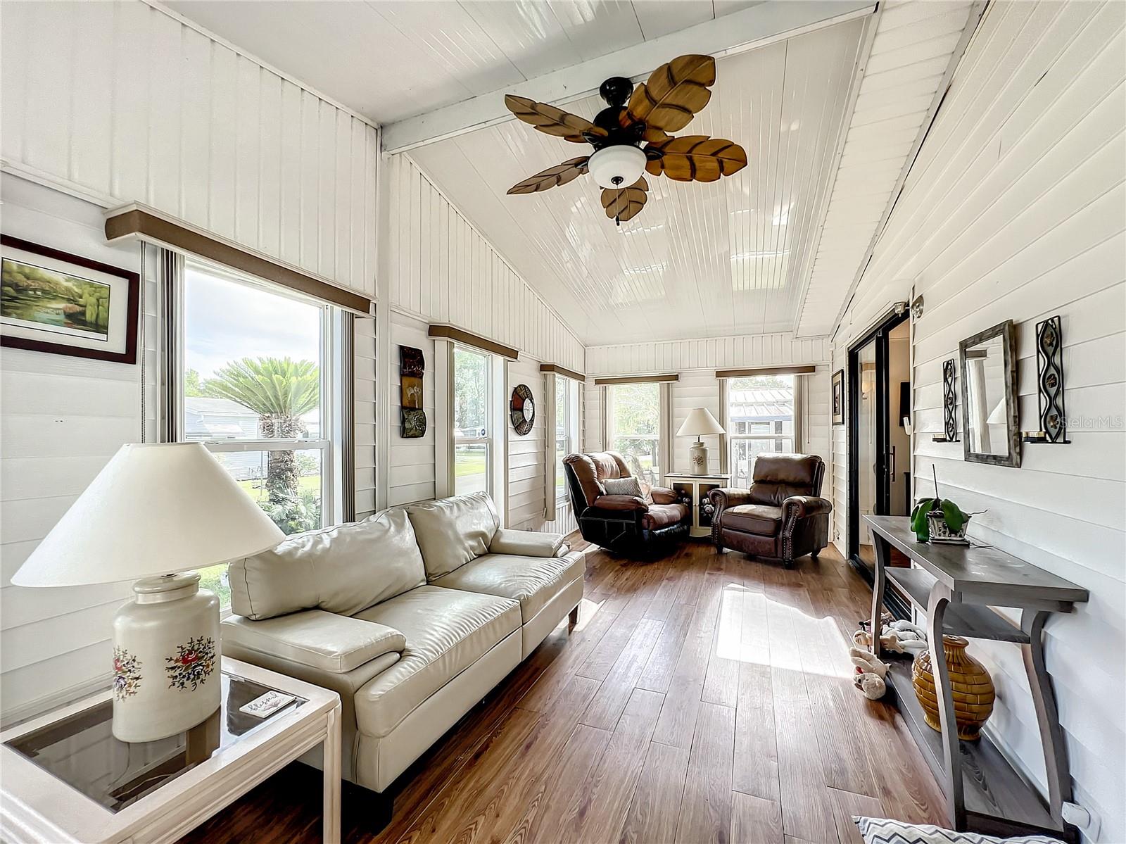 Image 5 of 42 For 6518 Raintree Lane Ne