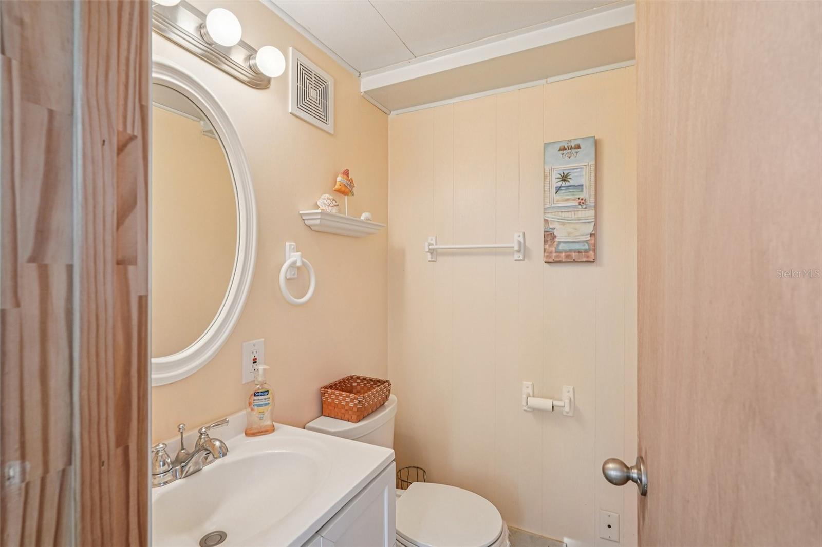 Image 14 of 20 For 289 Bainbridge Drive