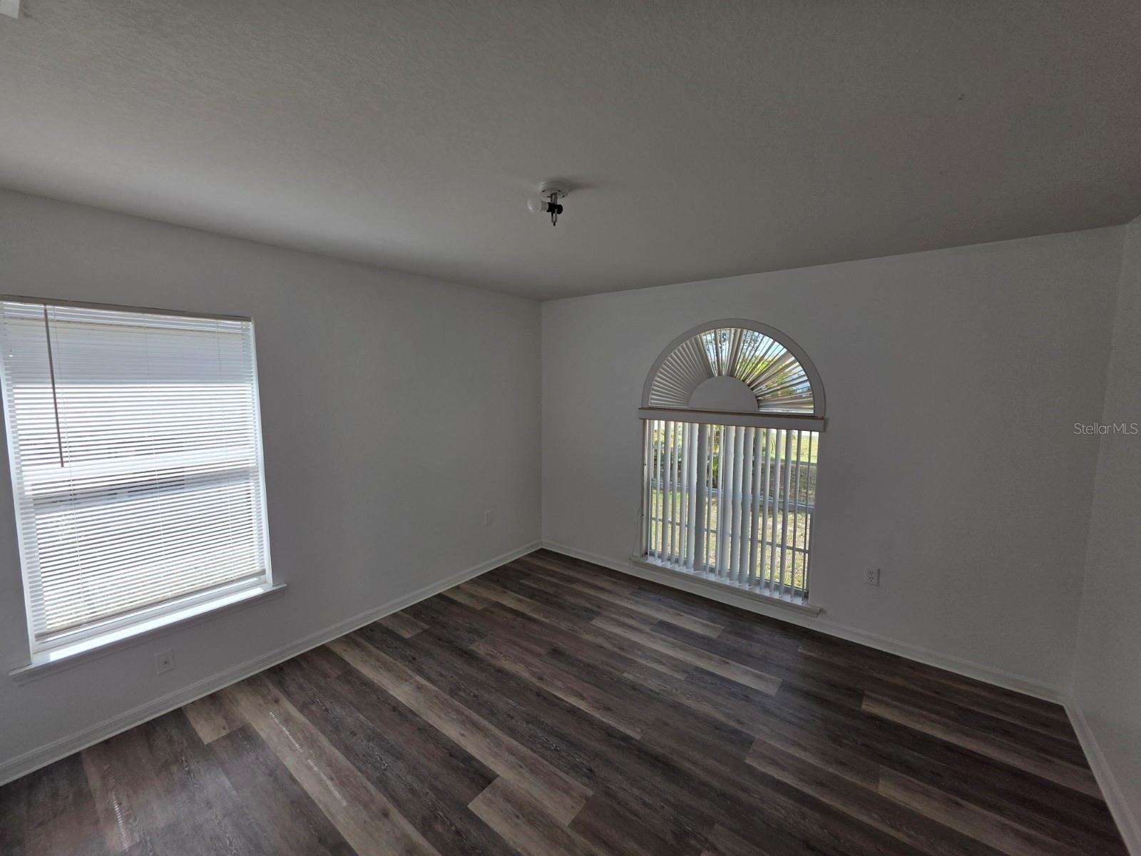 Image 11 of 15 For 670 Reindeer Drive