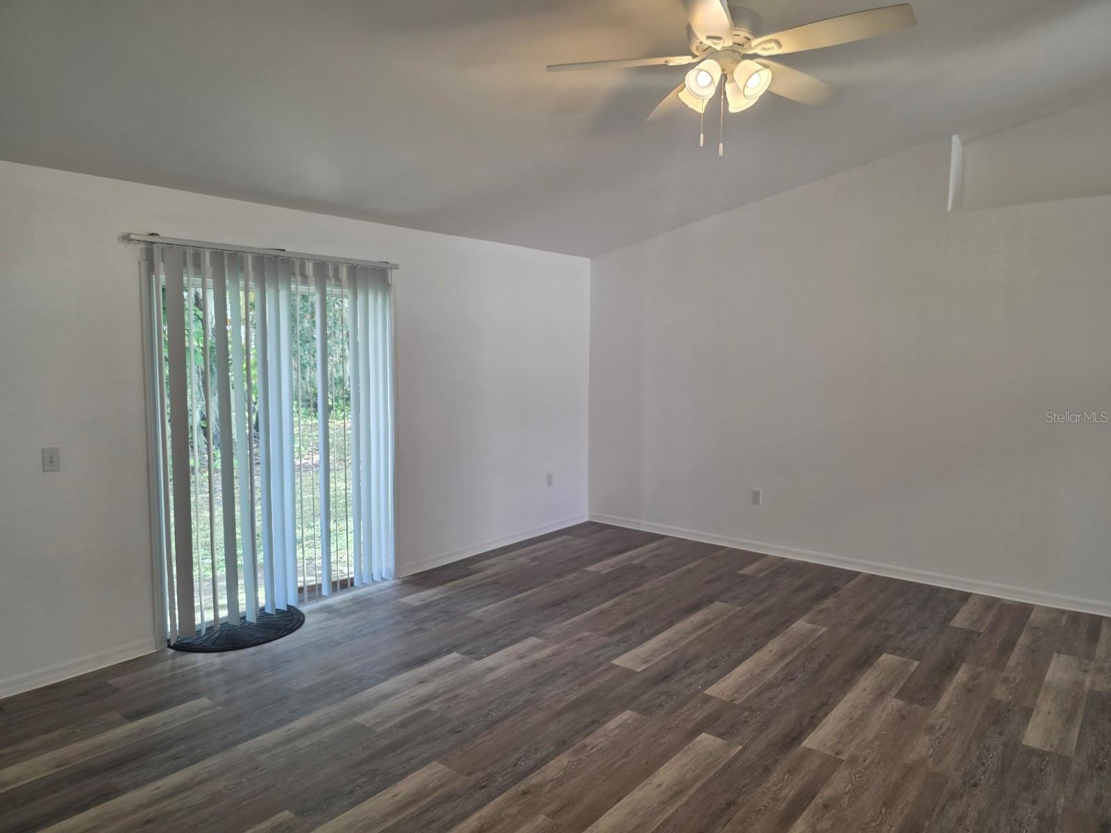 Image 7 of 15 For 670 Reindeer Drive