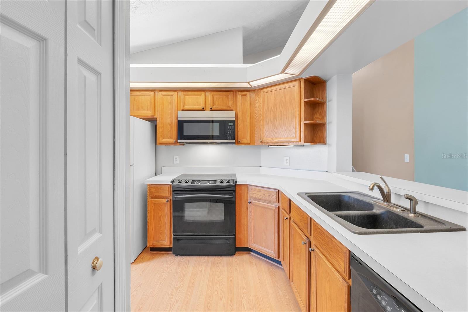 Image 8 of 26 For 3112 Semoran Boulevard O6