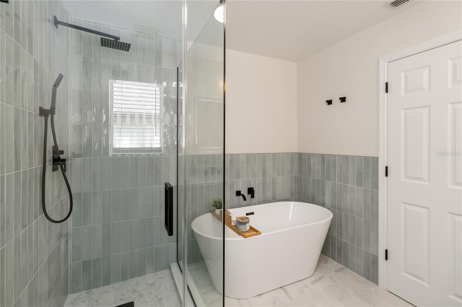 Image 37 of 53 For 149 Roseling Crossing