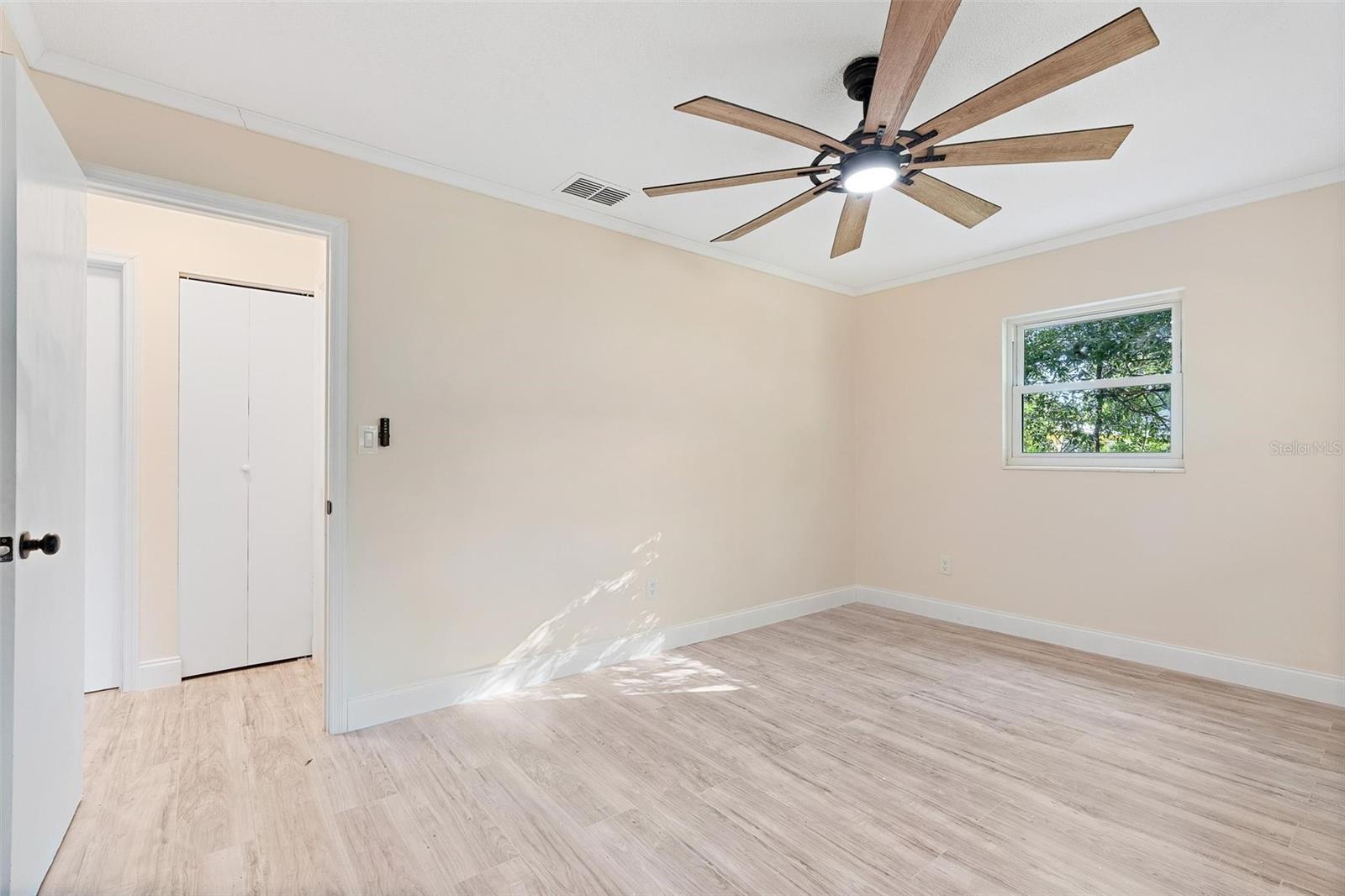 Image 13 of 26 For 421 Jasmine Road