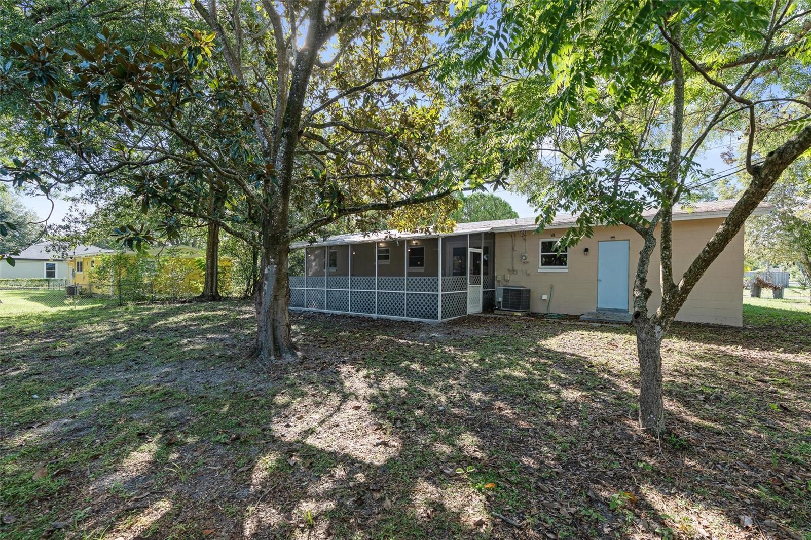 Image 20 of 26 For 421 Jasmine Road