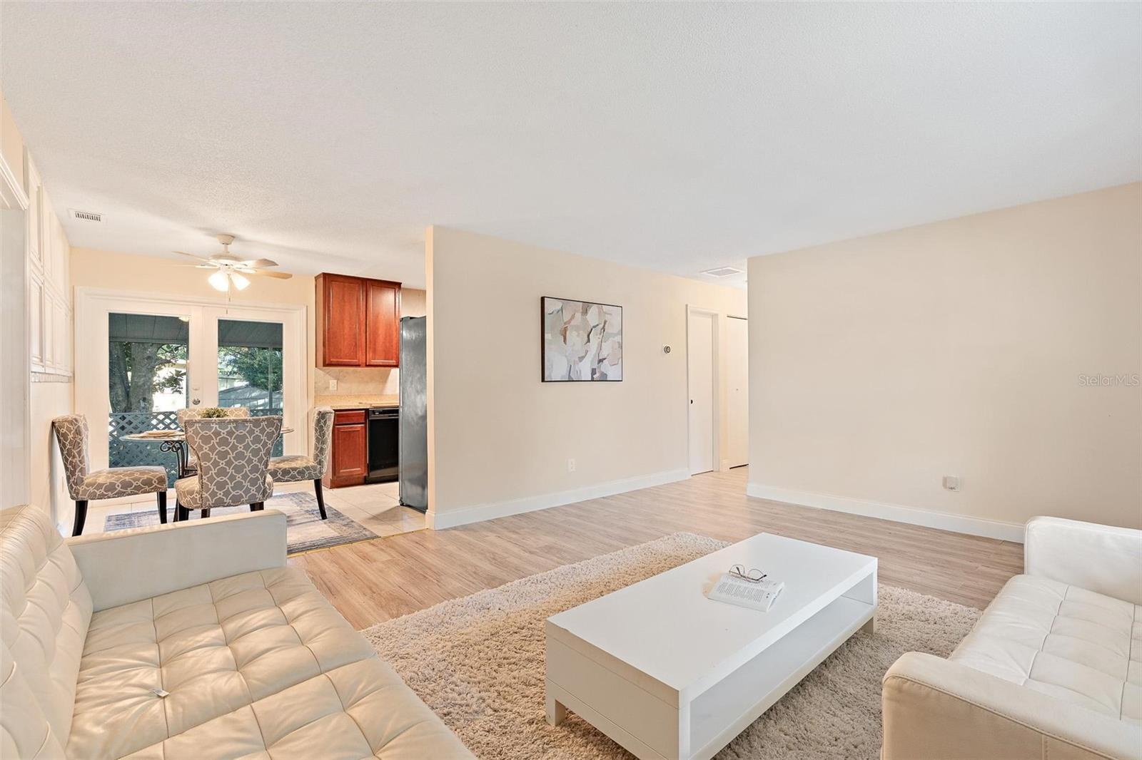 Image 8 of 26 For 421 Jasmine Road