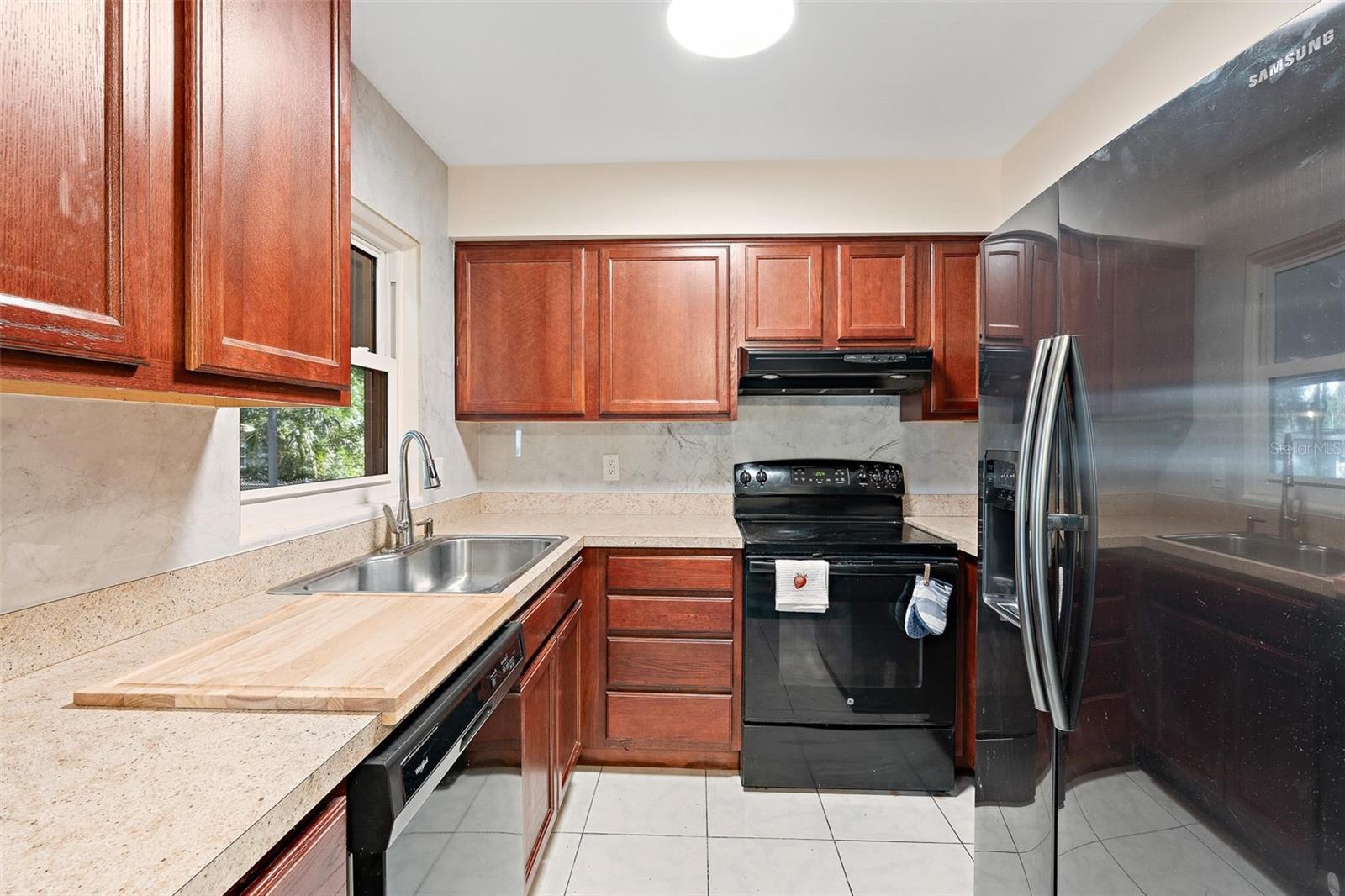 Image 9 of 26 For 421 Jasmine Road