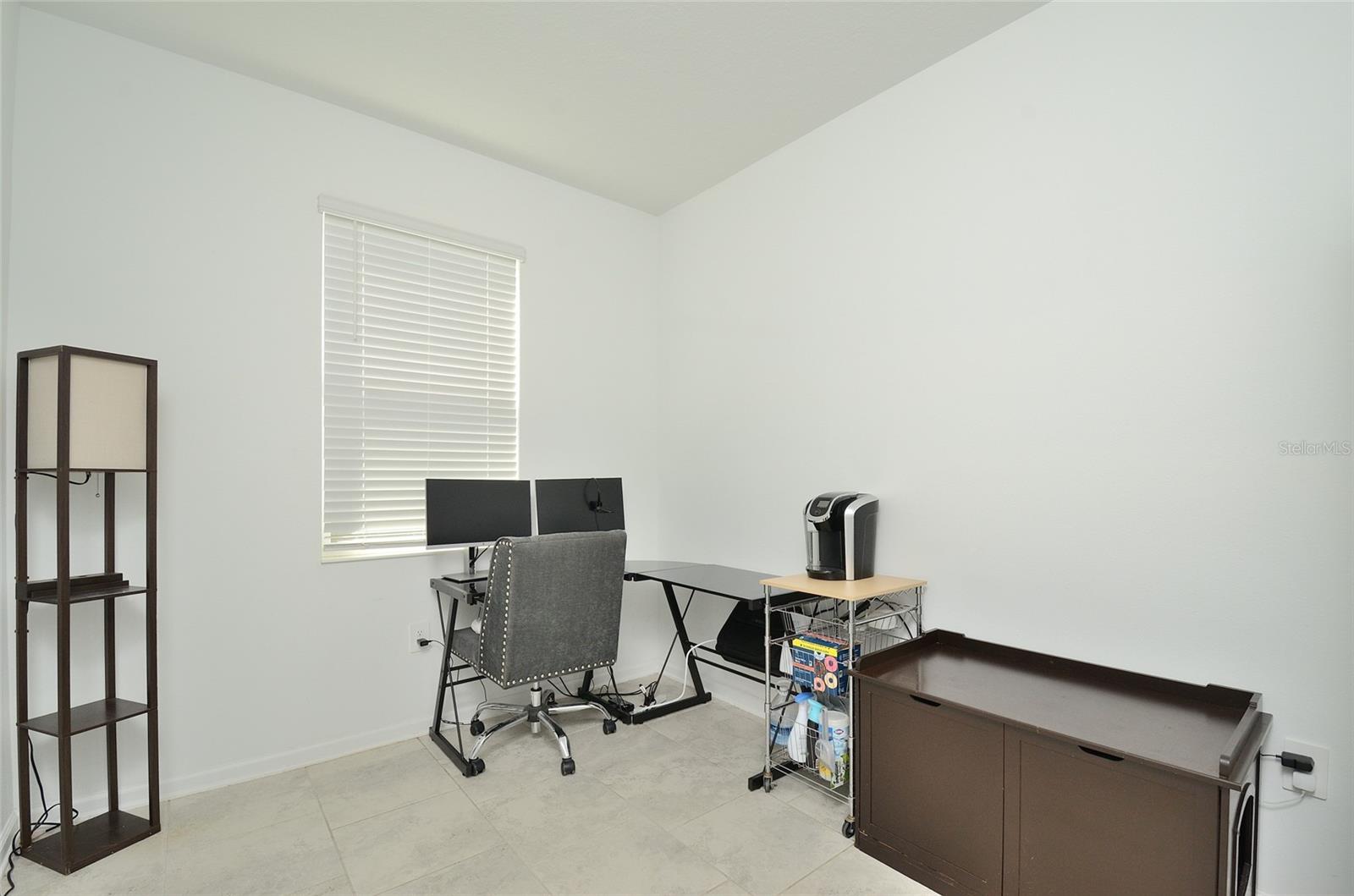 Image 13 of 25 For 3075 Camden Way