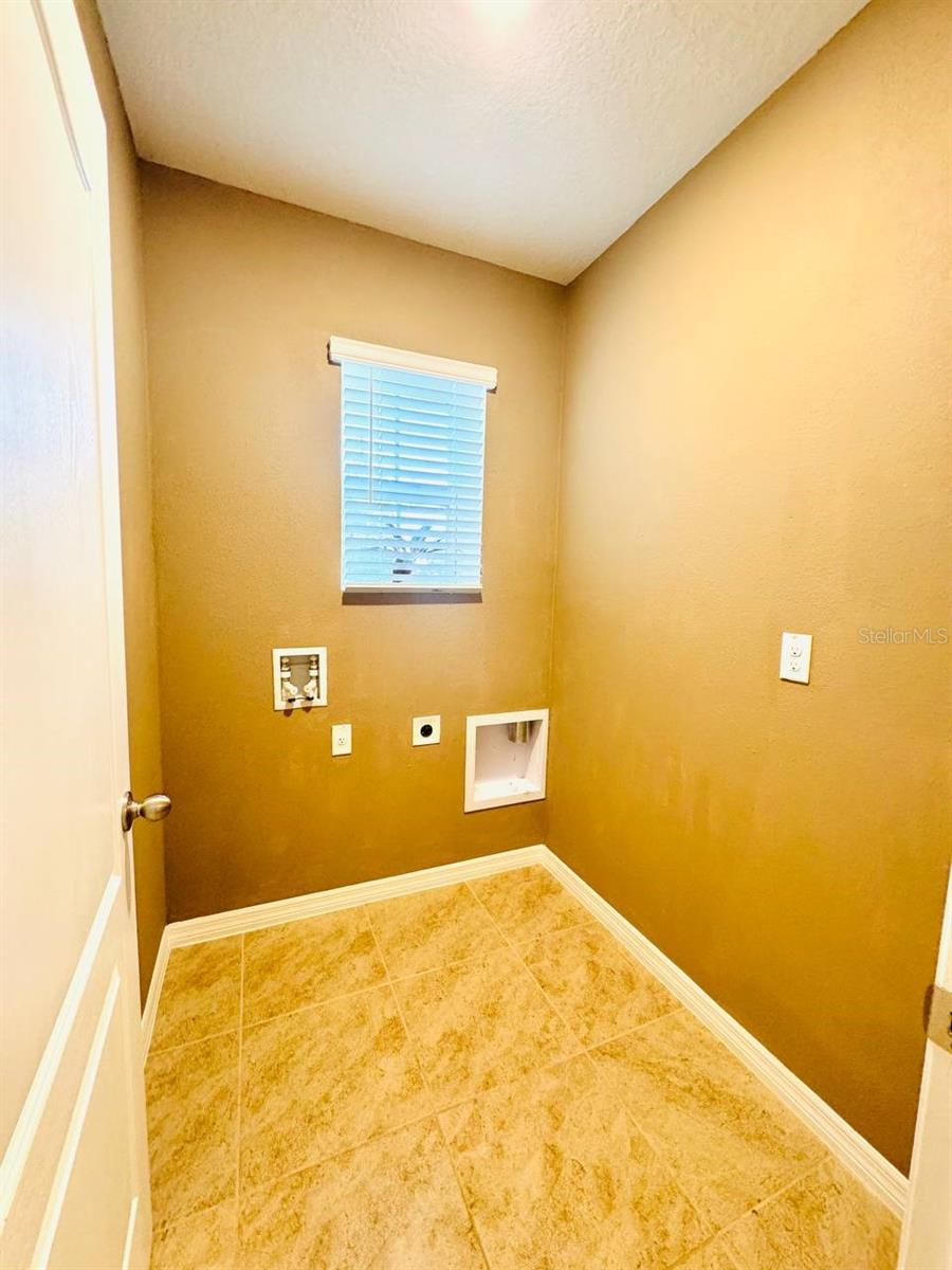 Image 10 of 29 For 800 Brooklet Drive