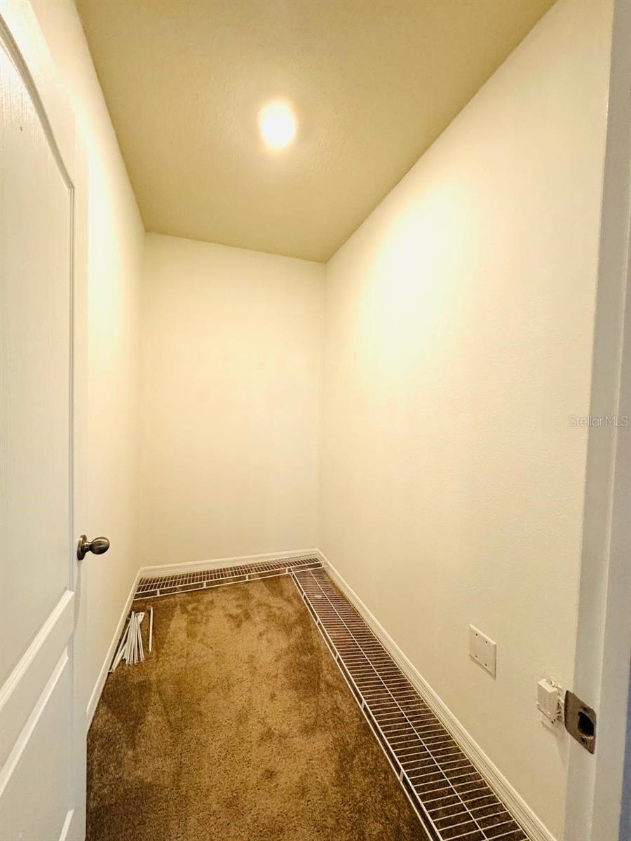 Image 18 of 29 For 800 Brooklet Drive