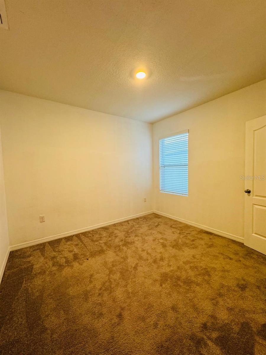 Image 21 of 29 For 800 Brooklet Drive