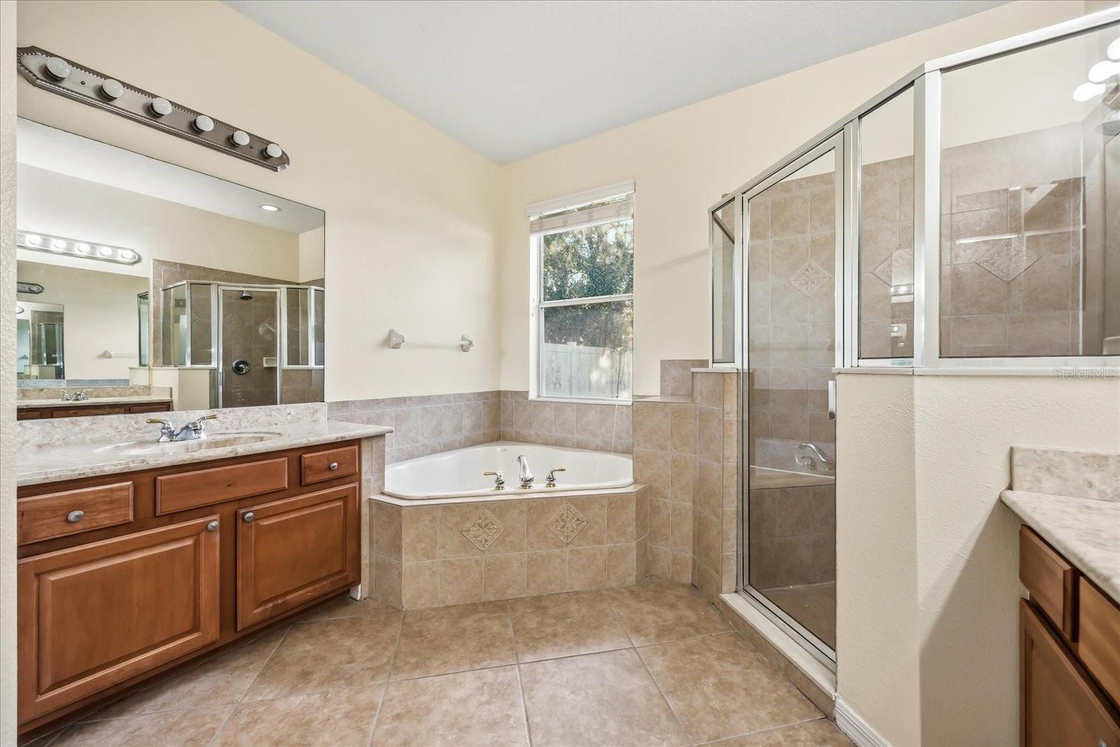 Image 11 of 32 For 9427 Edenshire Circle